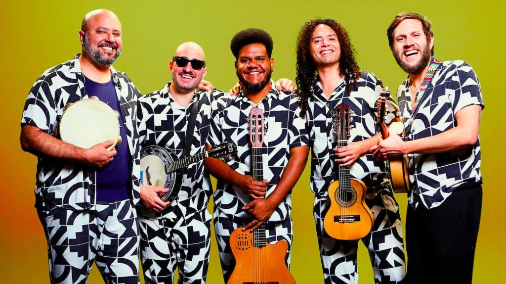 Samba Urgente leva bloco gratuito ao centro de Brasília