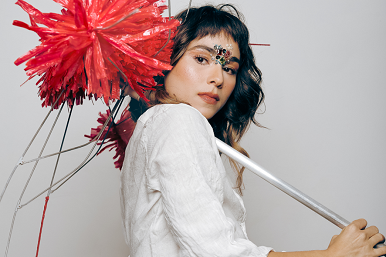 CAIXA Cultural Brasília recebe Flaira Ferro