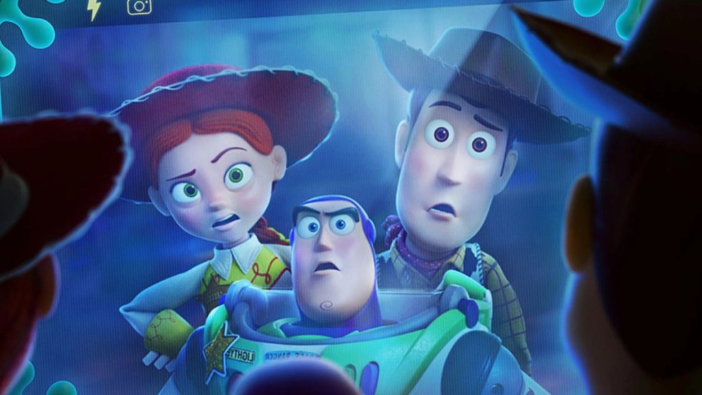"Toy Story 5: quando a infância disputa espaço com as telas