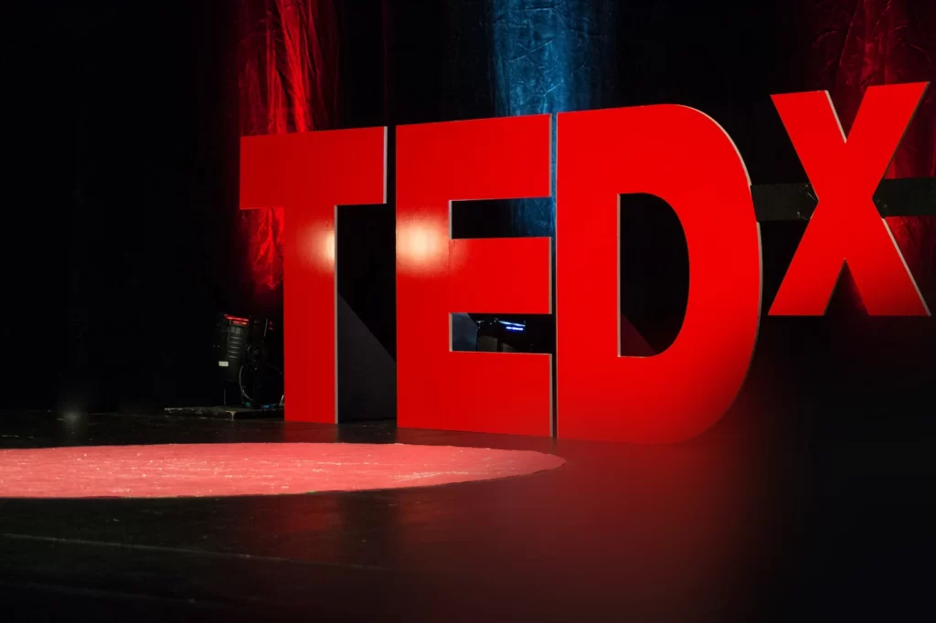 TEDxElevaBSB Youth - Conectados pela Curiosidade